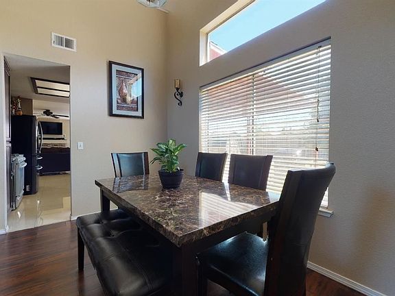 4th image of 3918 Clydesdale Ln