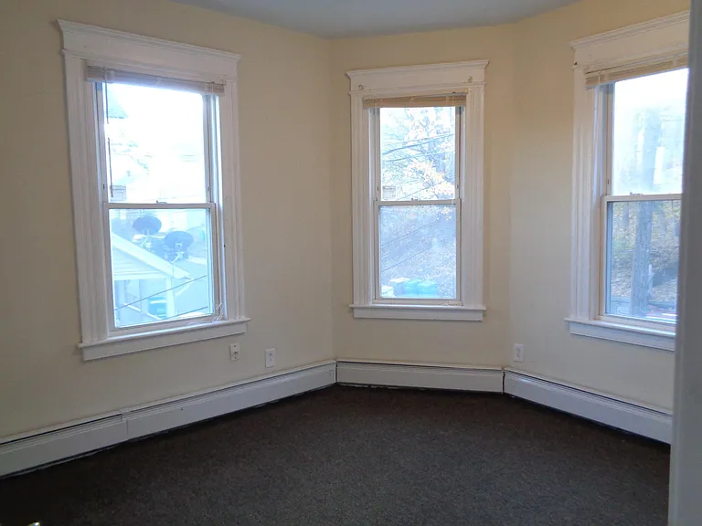 86 Alder St #3 — Photo 6