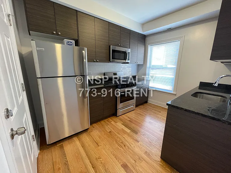 1644 W Pratt Blvd #2G — Photo 2