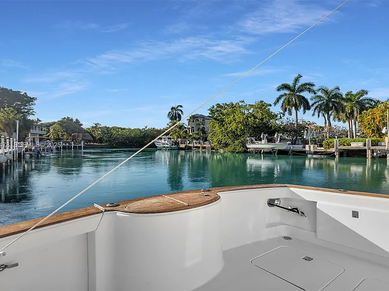 232 W Seaview Dr — Photo 61
