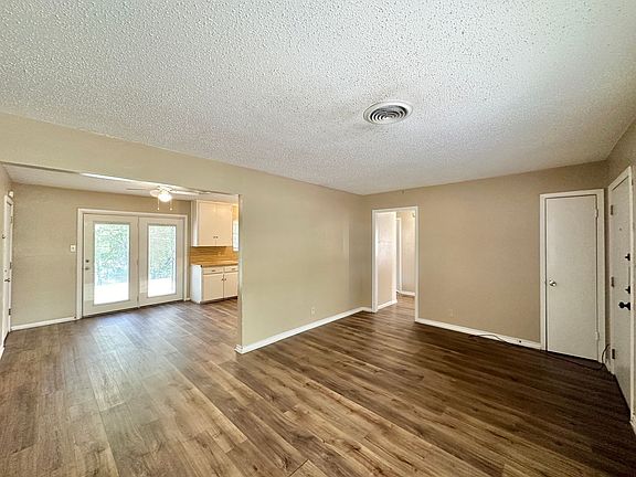 3rd image of 1507 Redondo Dr