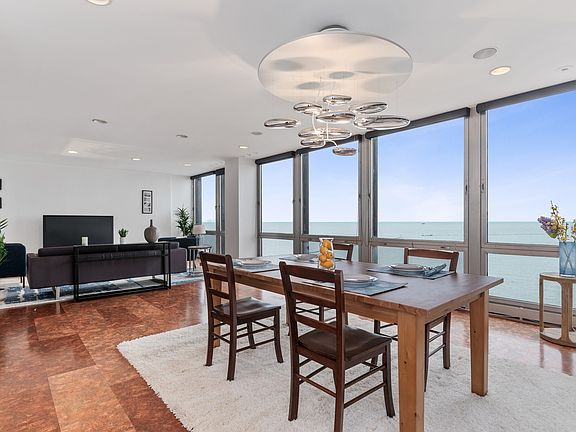 5th image of 880 N Lake Shore Dr APT 23