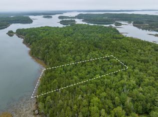 27 Coffins Neck Rd, Lubec, ME 04652
