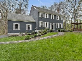 11 Hodges Rd #A, Foxboro, MA 02035