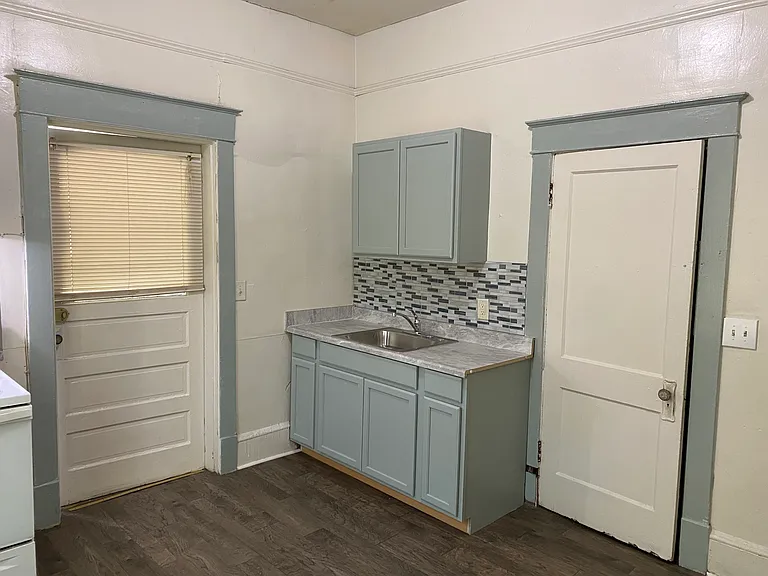 29 Harvey St NE #A — Photo 10