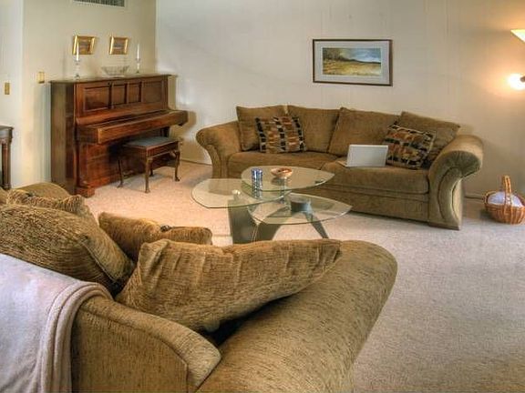 3rd image of 1127 E Del Mar Blvd APT 328
