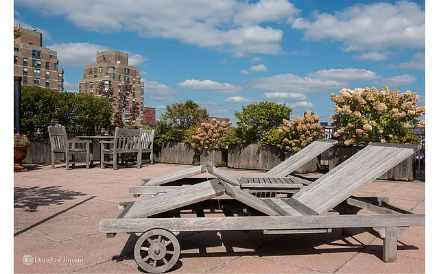 Sold by Douglas Elliman | media 26