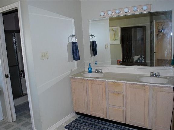 2nd image of 9225 Carolina Pl