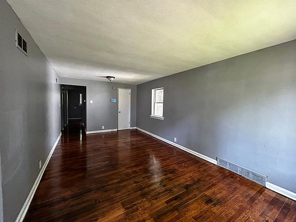 2nd image of 4333 Melba Ave