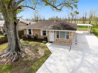 214 Barton Ave, Luling, LA 70070