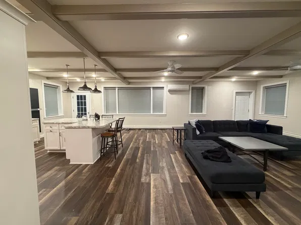 321 E Mill St APT 2, Plymouth, WI 53073