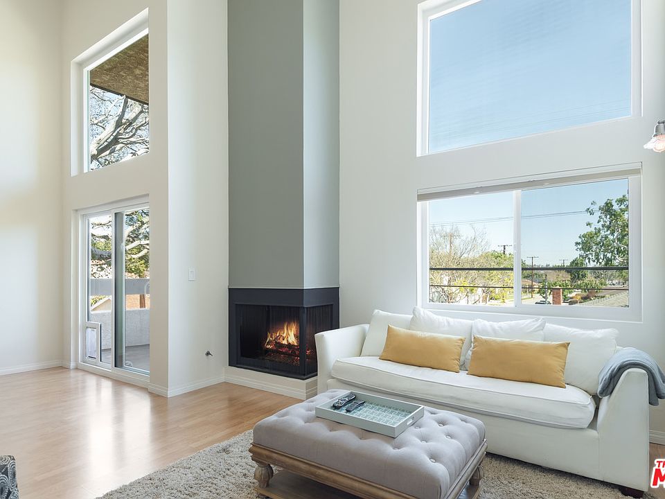 1st image of 11106 Culver Blvd #104