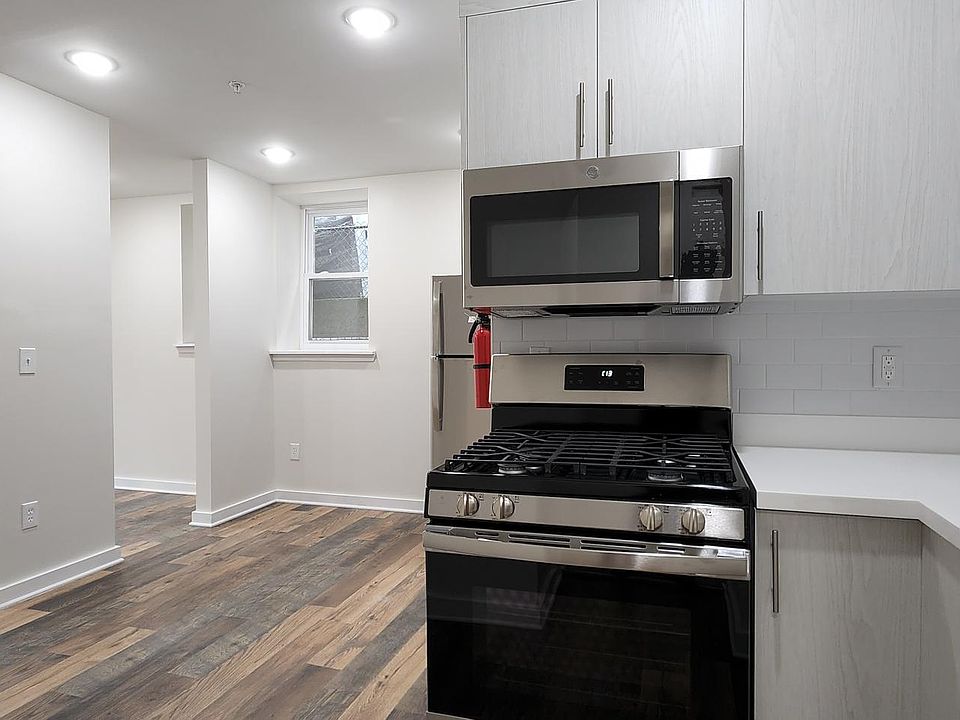 1st image of 396 E Kinney St APT 1