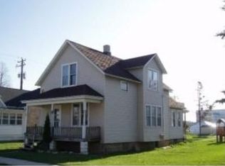 1305 S Chestnut Ave, Green Bay, WI 54304