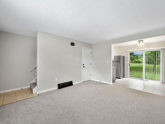 5th image of 1620 E Crittenden Ave #1