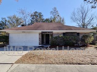 6045 Blank Dr W, Jacksonville, FL 32244