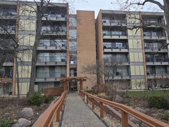 6010 Oakwood Dr APT 5A, Lisle, IL 60532