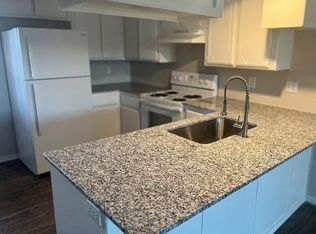 Two Bedroom Townhomes with Laundry, Oklahoma City, OK 73112