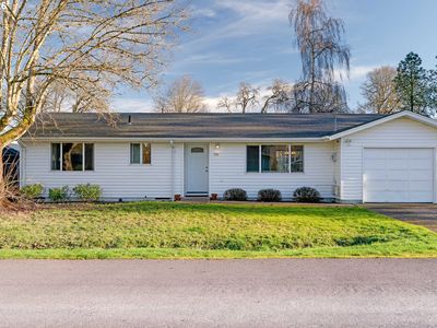 759 SE Elm St, Dundee, OR, 97115