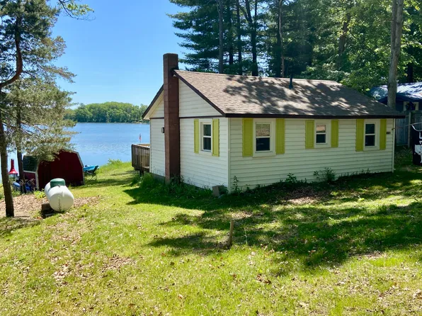 2550 Island Dr, Harrison, MI 48625