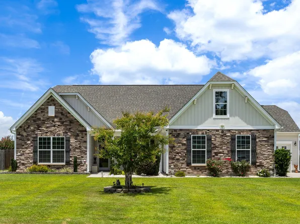 121 Lakelyn Rd, Moncks Corner, SC 29461