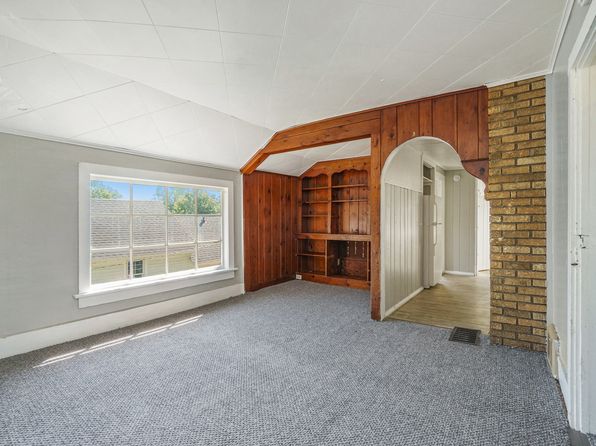 1231 Summit Ave #2