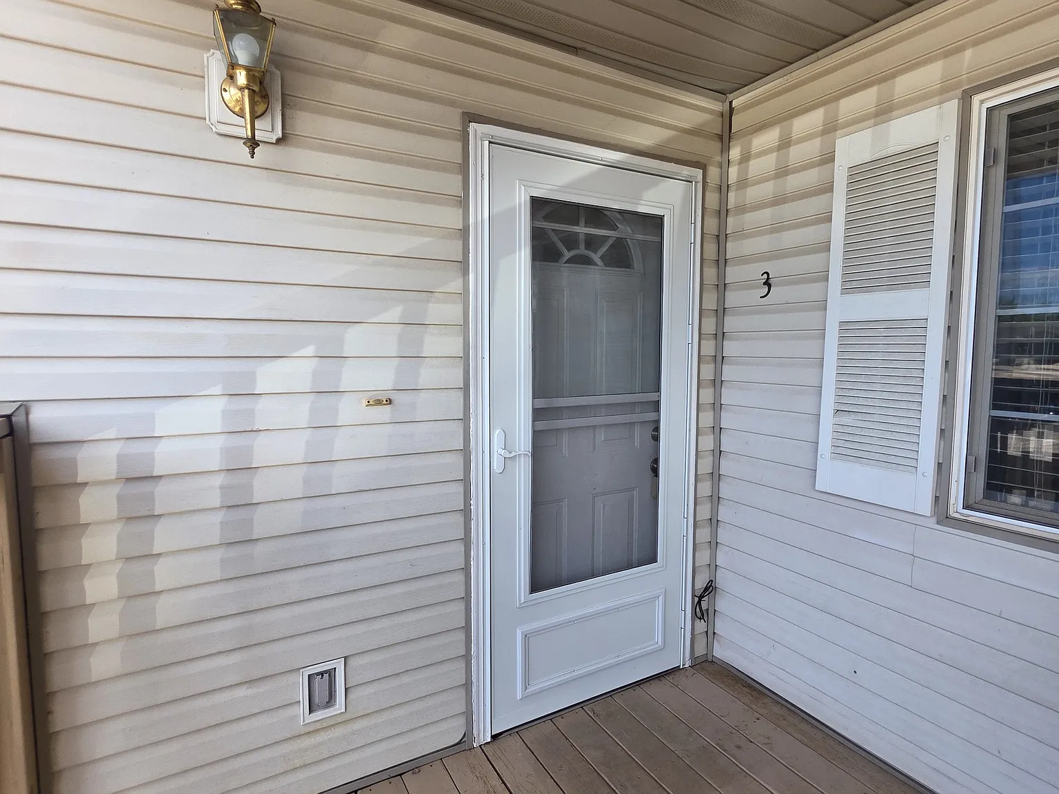 3 bed, 1040 sqft, $1,500 — Photo 2