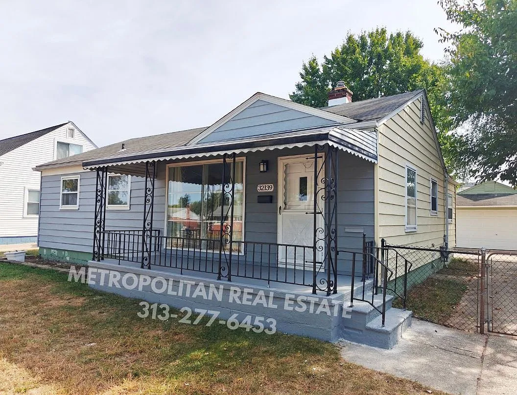 3 bed, 1216 sqft, $1,525 — Photo 1