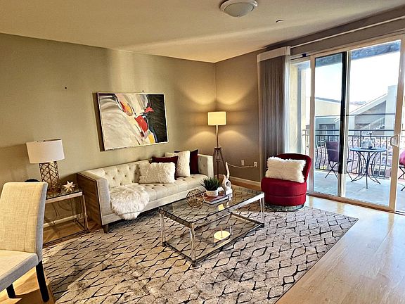 3rd image of 2988 Grassina St #522