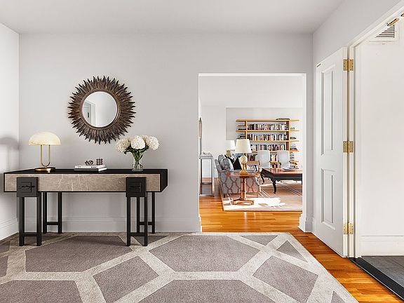 5th image of 300 E 77th St APT 18A