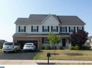 101 Dove Dr, Gilbertsville, PA 19525