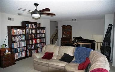 2nd image of 1410 W Carriage Dr