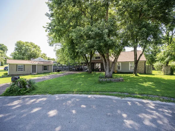 215 Summer Pl, Mount Juliet, TN 37122