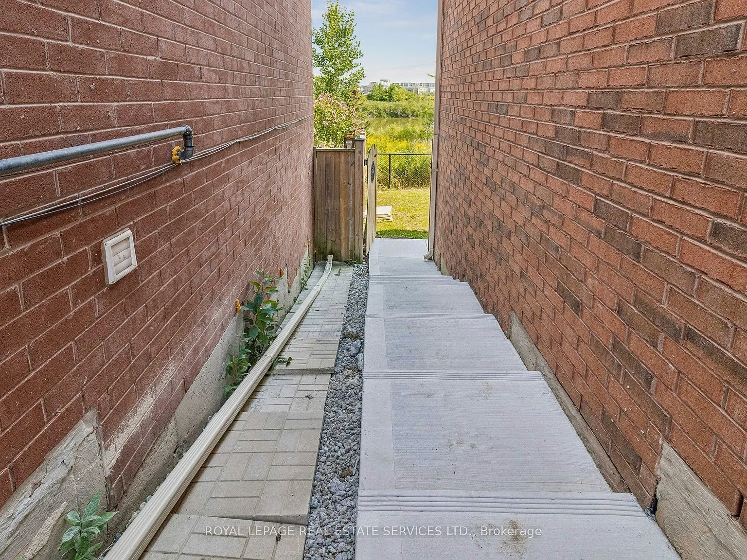 2 bed, $1,900 — Photo 3