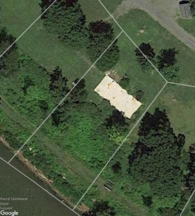 2nd image of 37 Cayuga Shores Dr