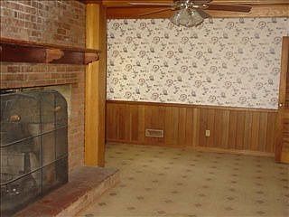 2nd image of 717 Temple Ct