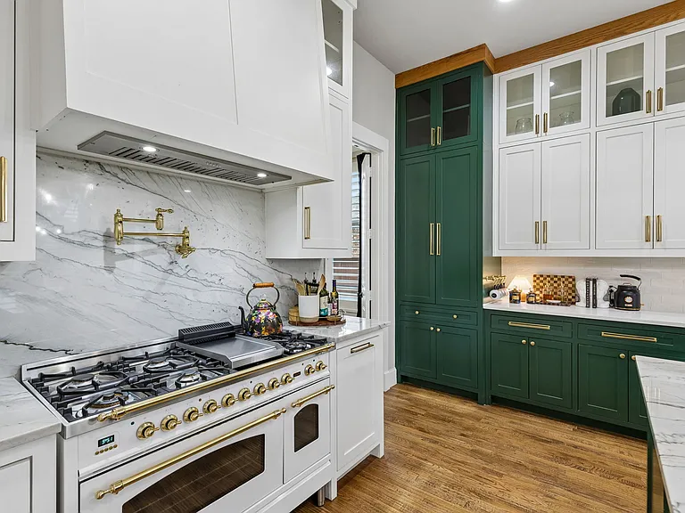 1004 Truman Rd — Photo 16