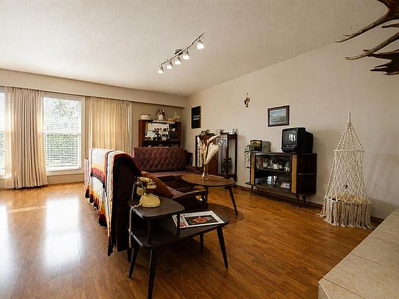 3rd image of 12106 SE 95a St