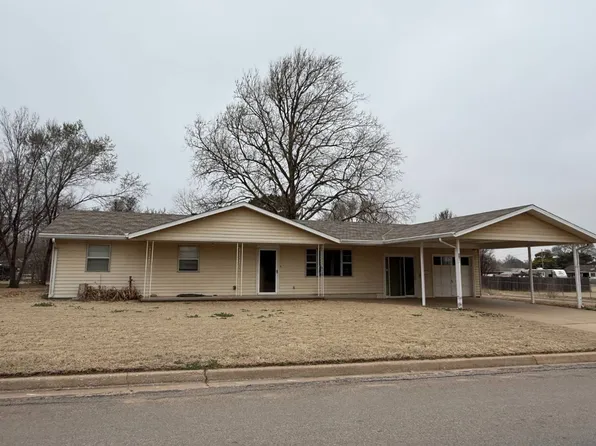 901 Logan St, Alva, OK 73717