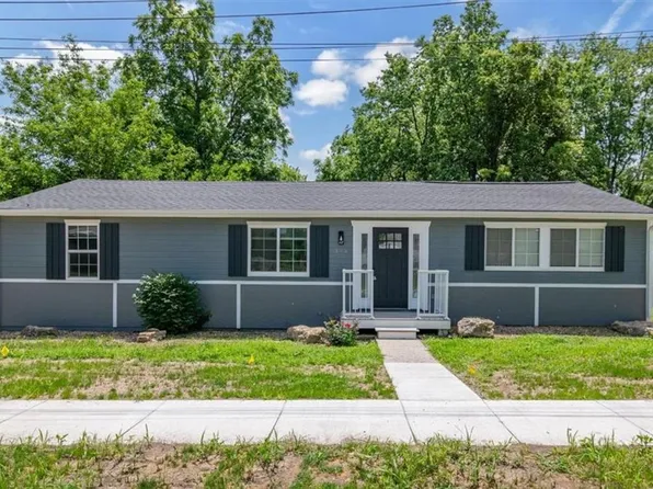 303 W Front St, Grain Valley, MO 64029