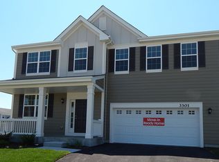 3301 Wanskuck St, Elgin, IL 60124