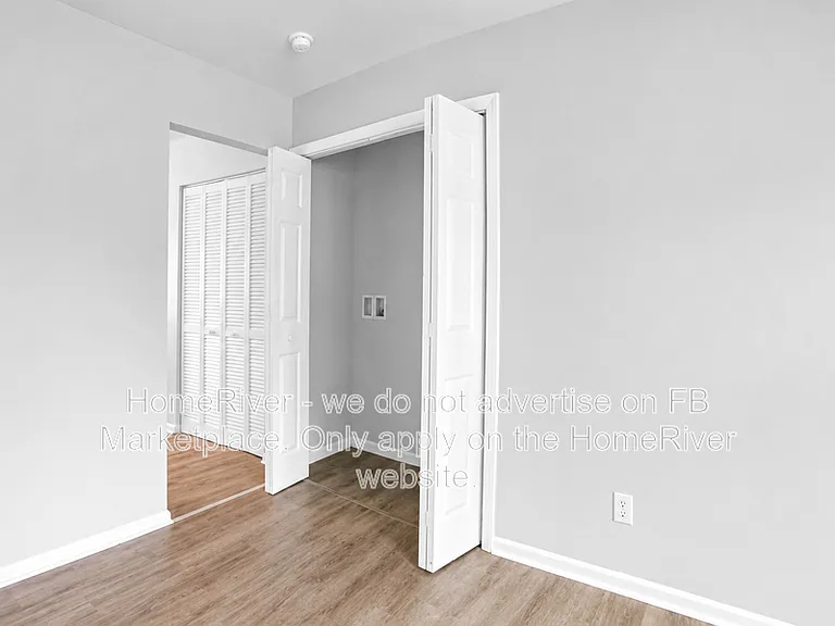 809 Spring Valley Dr — Photo 13