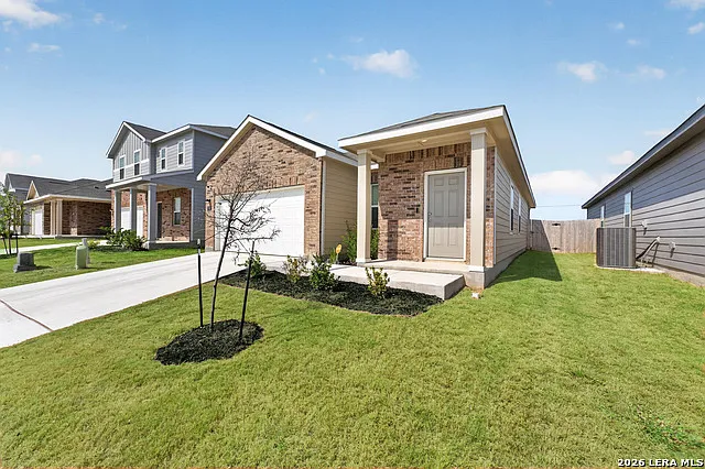 3 bed, 2.0 bath, 1402 sqft, $2,000 — Photo 2