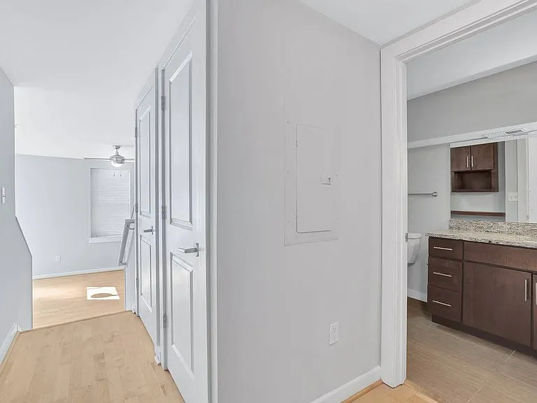 Centennial Apartments — Photo 10