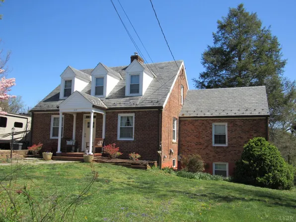 219 Garland Ave, Amherst, VA 24521