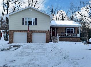 68 Loch Haven Dr, Morgantown, WV 26508