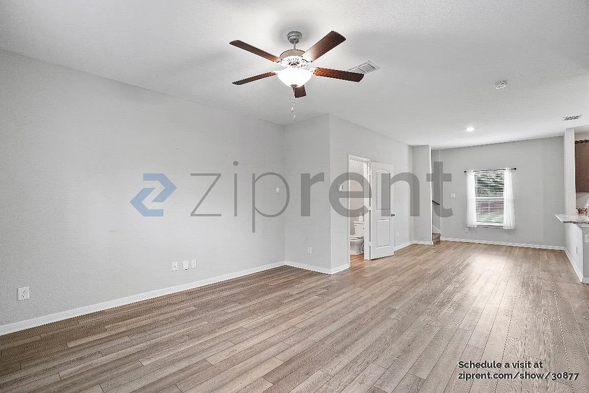 3 bed, 2.5 bath, 1414 sqft, $1,850 — Photo 3