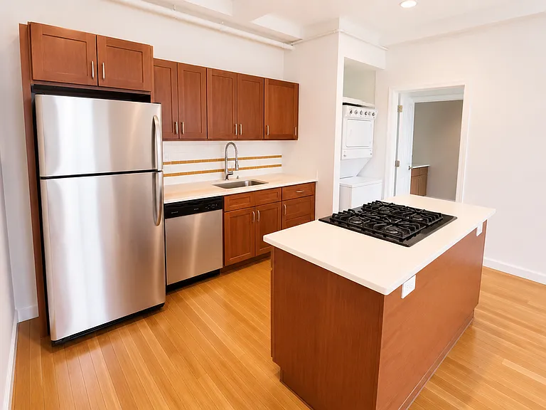 97 Grand Ave #5V — Photo 4