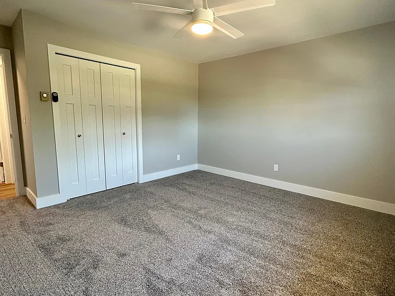 826 E Laramie St #F — Photo 9