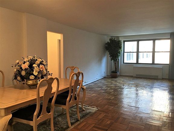 4th image of 12510 Queens Blvd APT 818